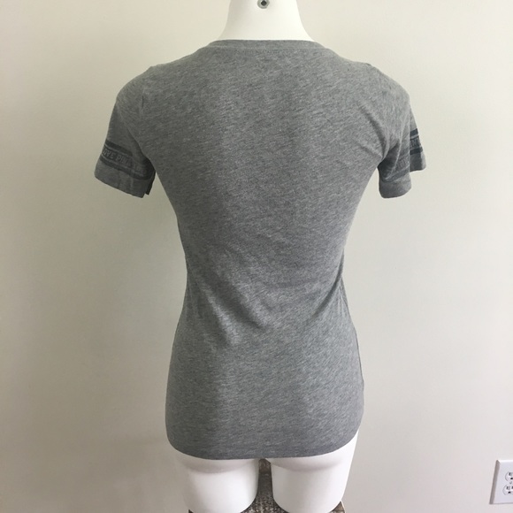 Victoria's Secret Pink St Louis Rams NFL T Shirt - Picture 2 of 4